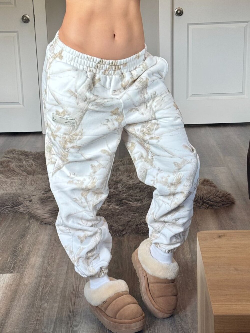 Comfrt Low Rise Camo Fleece Sweatpants Medium Fall Loungewear Streetwear Gym